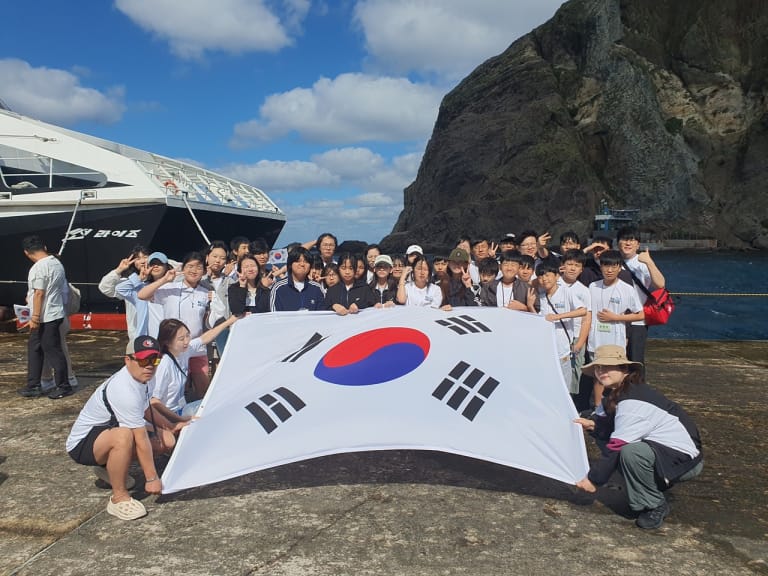 성남 청소년 30명, 울릉도·독도 찾았다…‘독도청소년의용수비대’ 현장 탐방